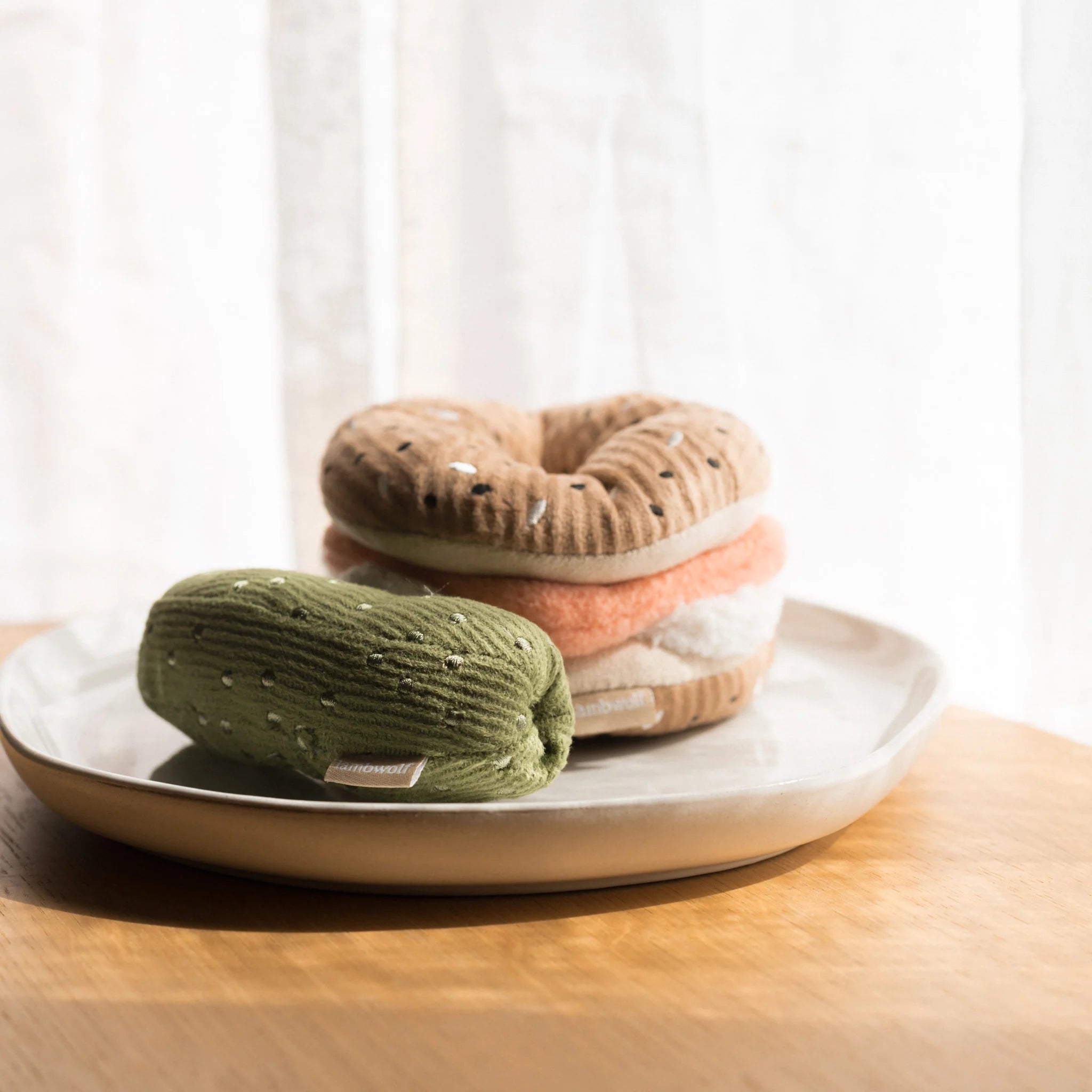 Lambwolf Bagel+Pickle Snuffle & Squeaky Toy